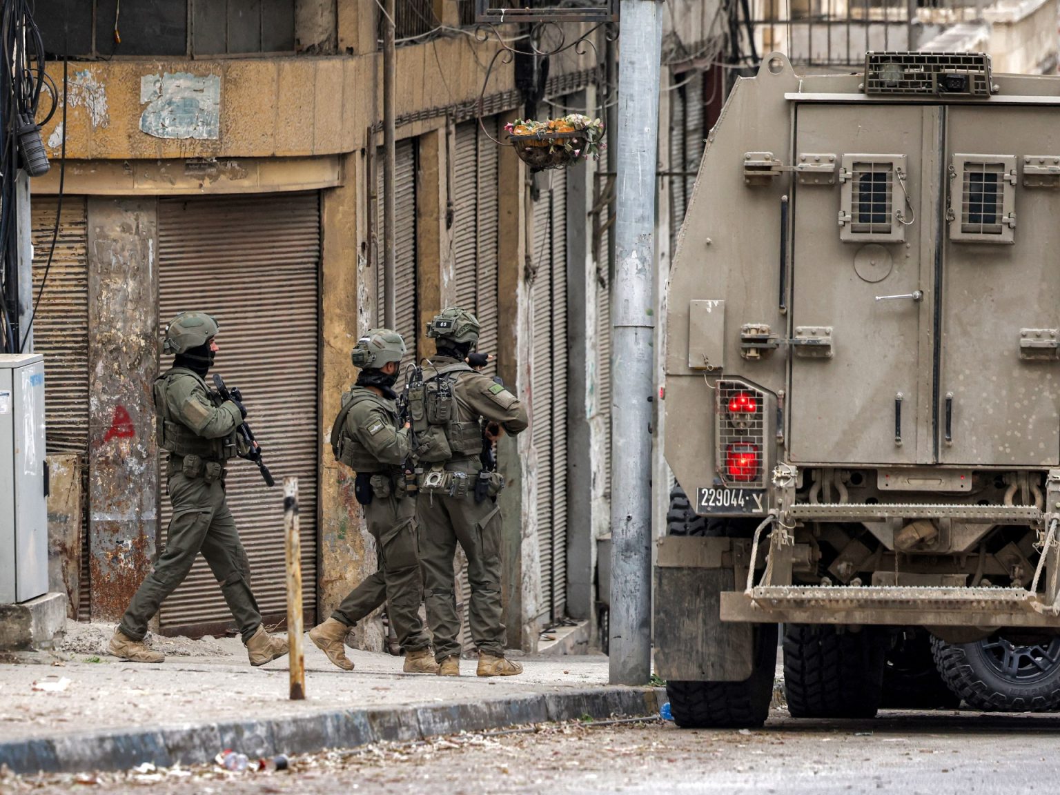 قوات الاحتلال الإسرائيلي شرعت فعليا في ضم الضفة الغربية 1744619578 lict 1 1744271240