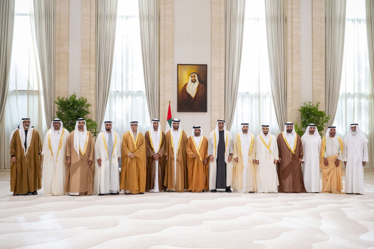 رئيس الدولة يحضر أفراح آل نهيان 1744912877 image