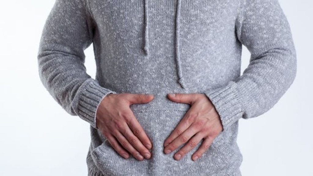 شرب كوب من الماء على الريق أولها.. 8 وصفات تنشط حركة الأمعاء وتحارب الإمساك 1745418465 image