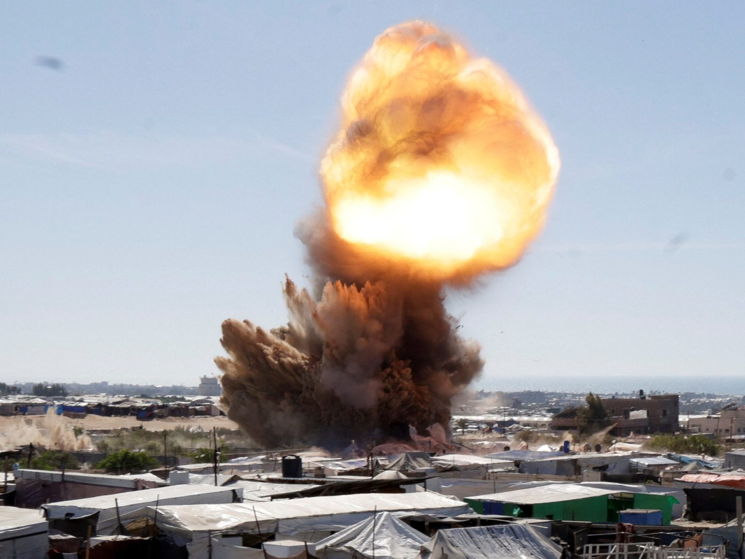 العفو الدولية: غزة تشهد إبادة جماعية على الهواء مباشرة 1745979936 202ANS GAZA 1745579989