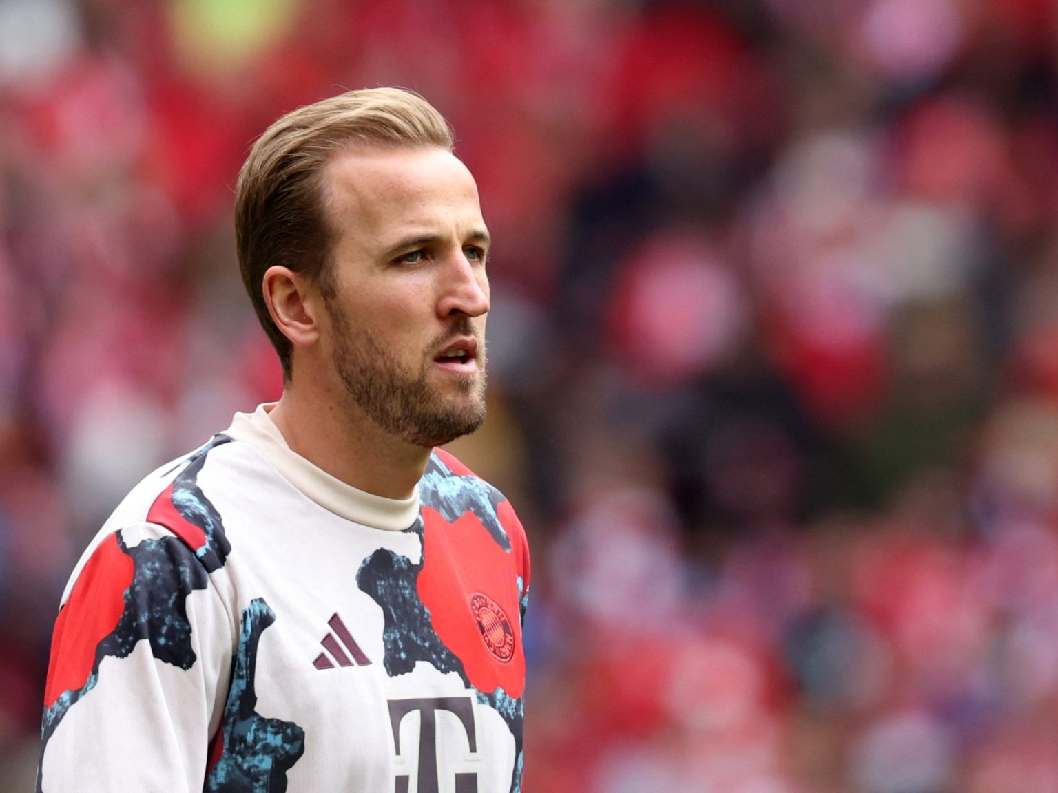 “لعنة” هاري كين تلاحقه في جولة التتويج بأول ألقابه الرسمية 2025 04 26TORT 1745757884