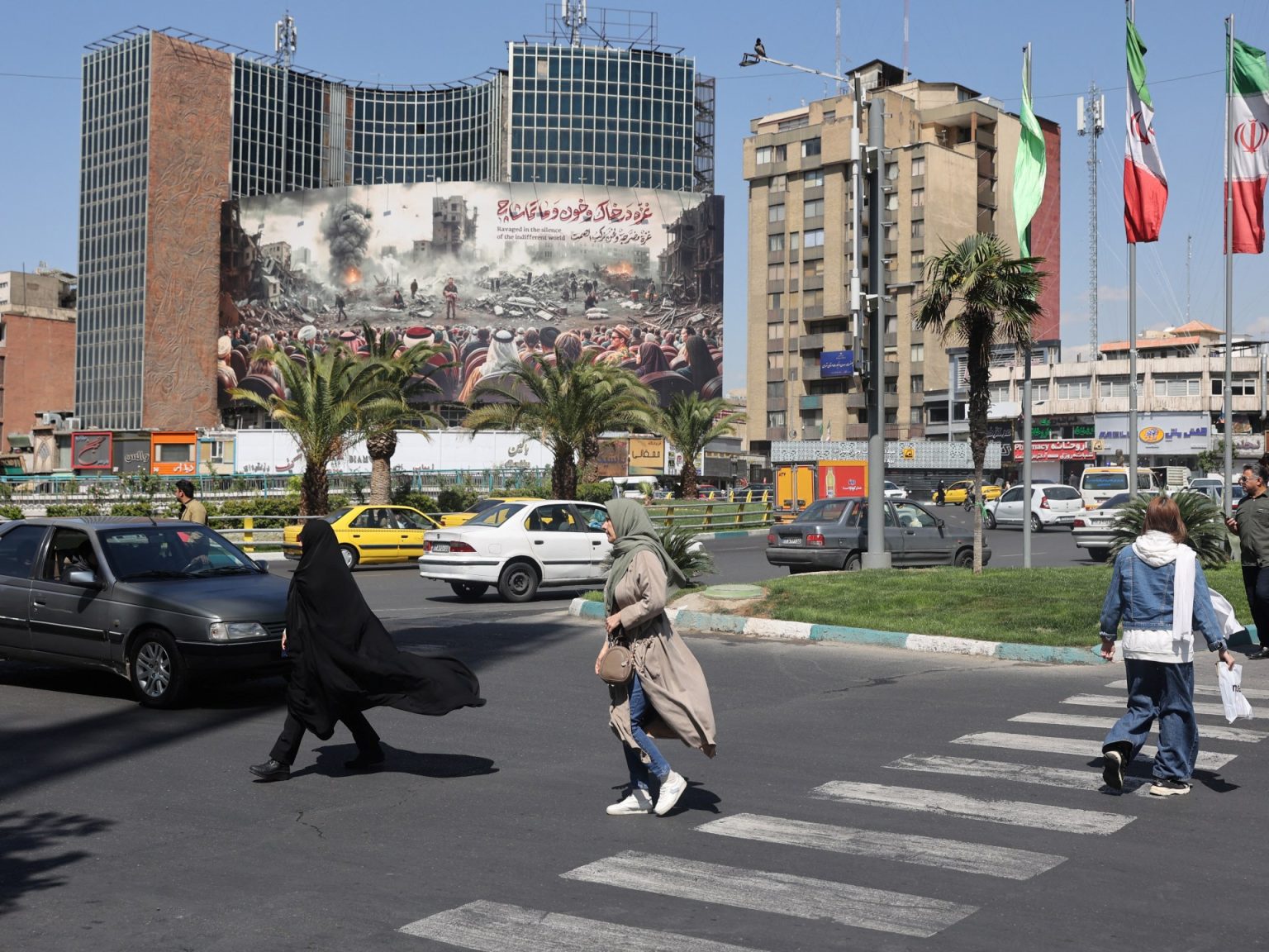 كيف ينظر الشارع الإيراني إلى مسار المفاوضات مع واشنطن؟ 20EAR USA 1745398994