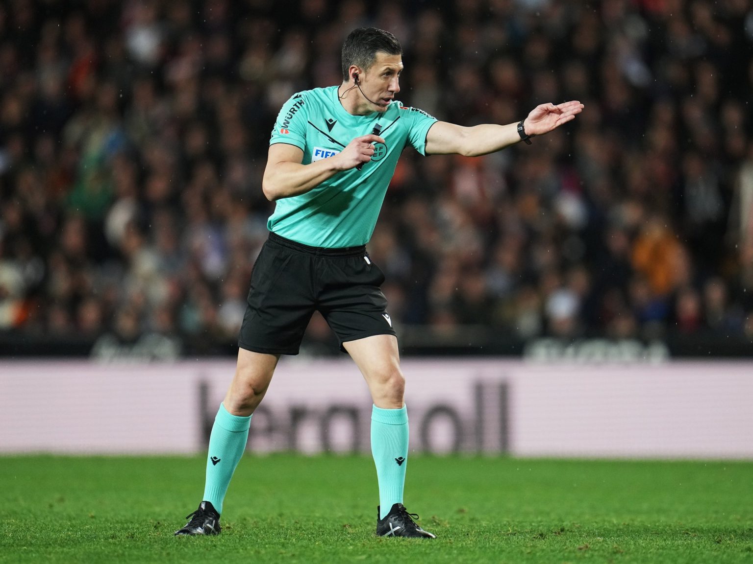 سبب استبعاد الحكم غرادو من كلاسيكو نهائي كأس إسبانيا 2192306298 1745505186