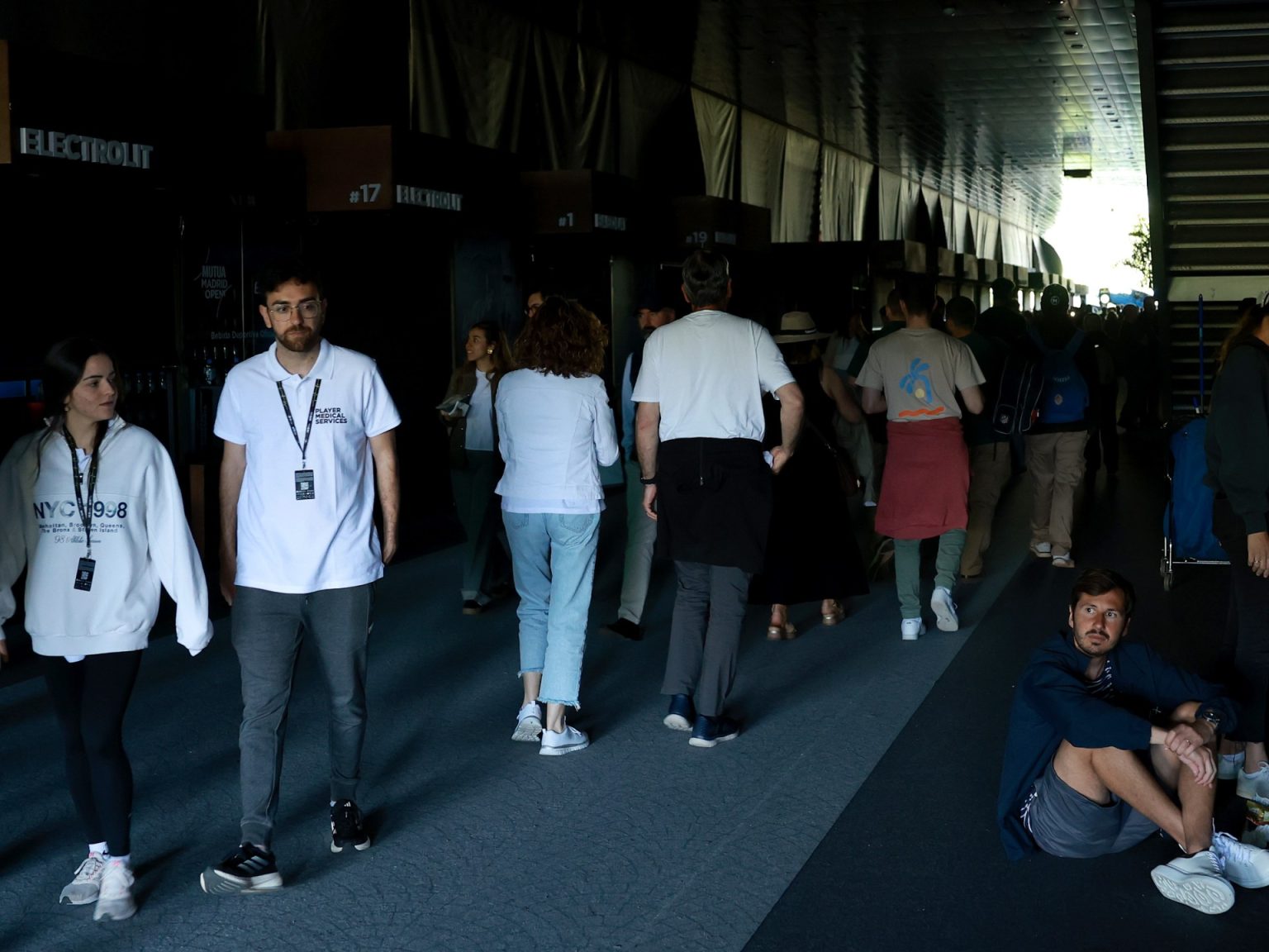 انقطاع الكهرباء في البرتغال وإسبانيا ولا أحد يعرف السبب 2212386910 1745846632