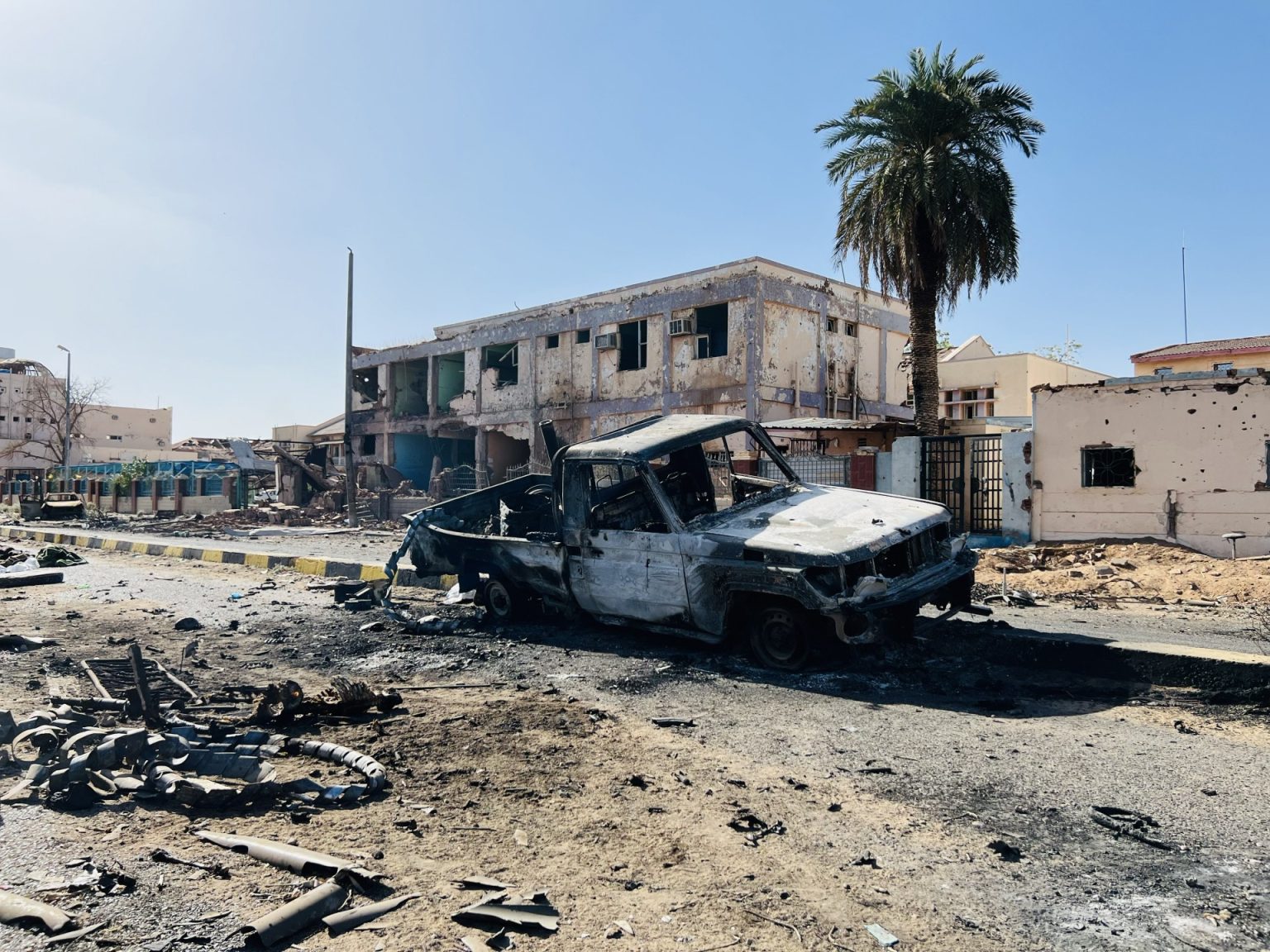 عشرات القتلى في قصف لقوات الدعم على الفاشر 37484815 1744977400