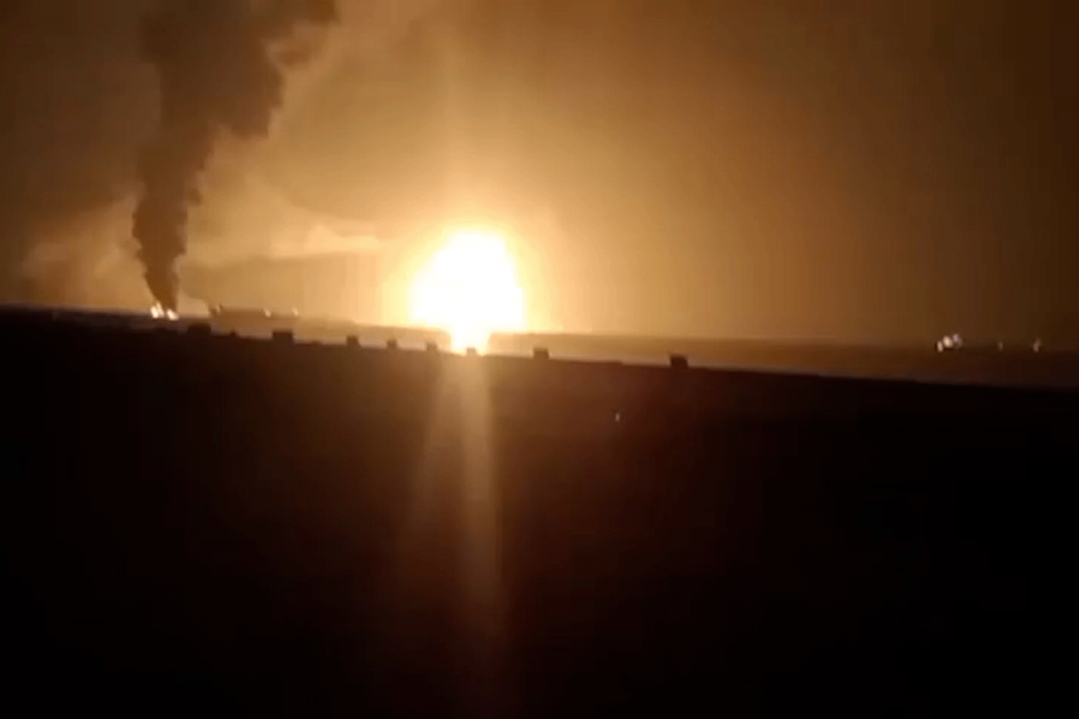 38 قتيلا بهجوم أميركي على اليمن وإسرائيل تعترض صاروخا حوثيا 46654 1744931752