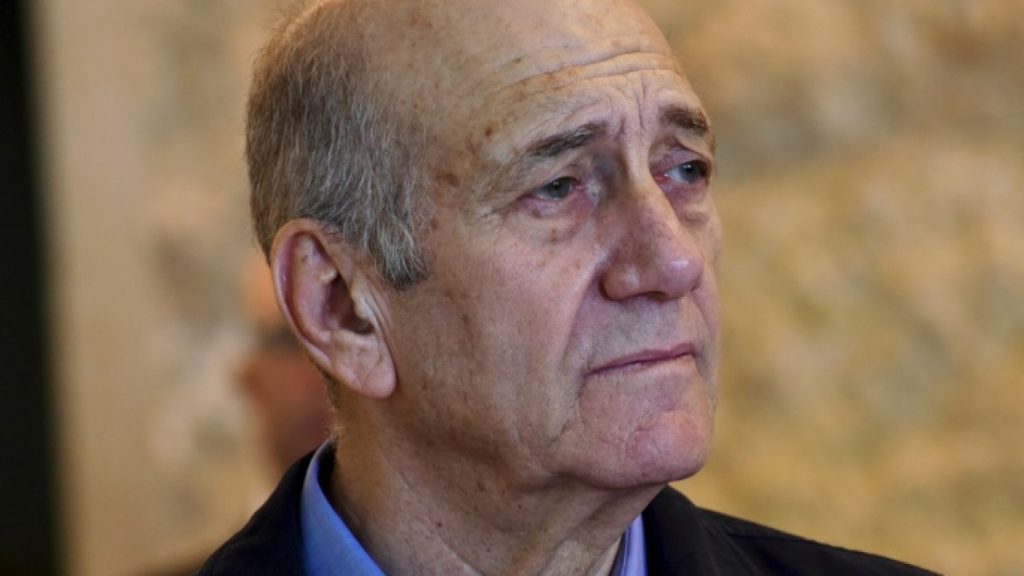 أولمرت: نتنياهو يساند جرائم المستوطنين البشعة ضد الفلسطينيين 60f19bc2 243b 4fc1 b7f2 848ba78efd0b