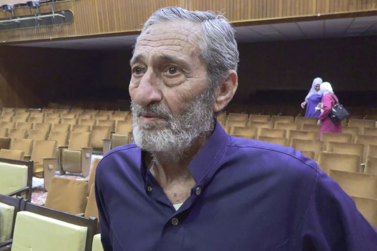 "الشرارة".. فيلم يوثق اللحظات الأولى للثورة السورية في درعا 1 المهندس "عصام محاميد" أحد الشخصيات التي شاركت في سرد الأحداث في الفيلم فيلم الشرارة الوثائقي