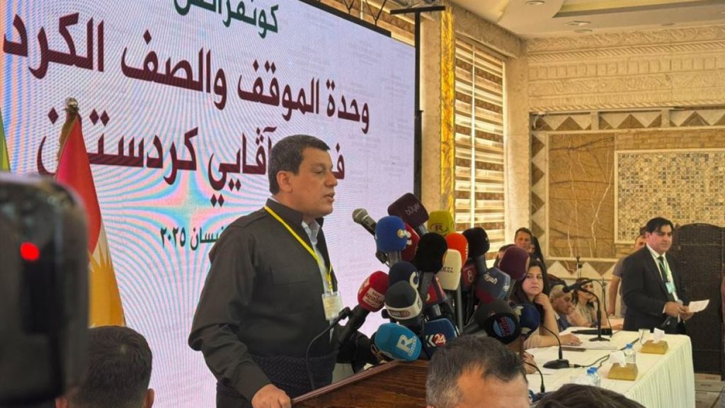 أكراد سوريا يطالبون بدولة “ديمقراطية لامركزية” تضمن حقوقهم D985D8B8D984D988D985 D8B9D8A8D8AFD98A 1745681196