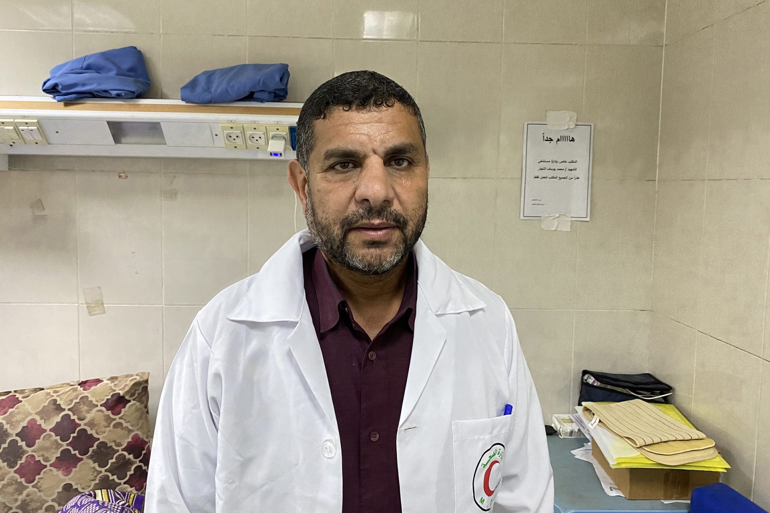 مدير المستشفيات الميدانية بغزة للجزيرة نت: مفاضلة مؤلمة بين الجرحى D98AD8A8D8A8D8AB 1745157275