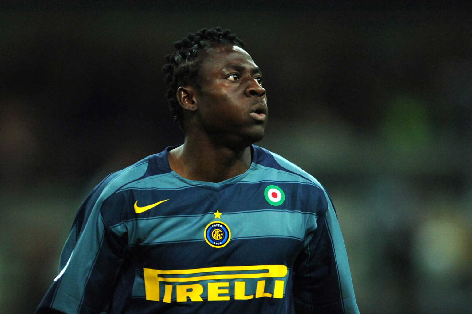 أوبافيمي مارتينز.. رحلة لاعب نيجيري من الإفلاس إلى الثراء GettyImages 1234038104 1744814120