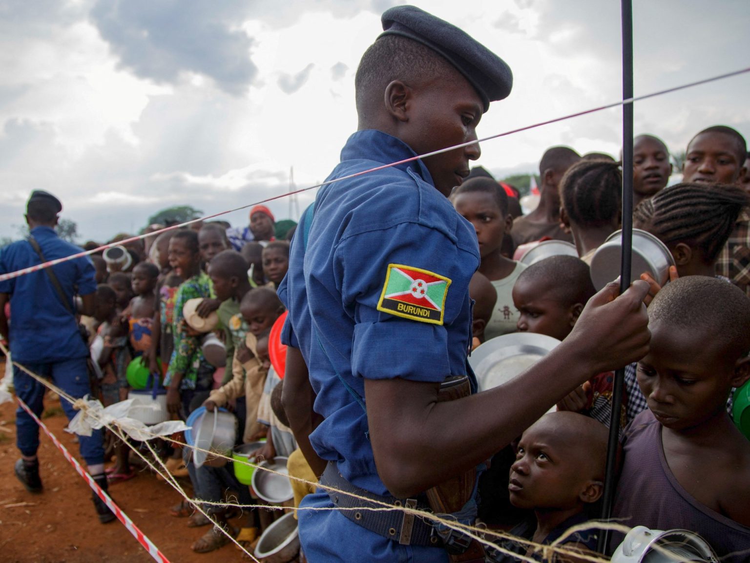 تحذير أممي من تداعيات تدفق اللاجئين الكونغوليين إلى بوروندي RC24XCAXHBI0 1745637497