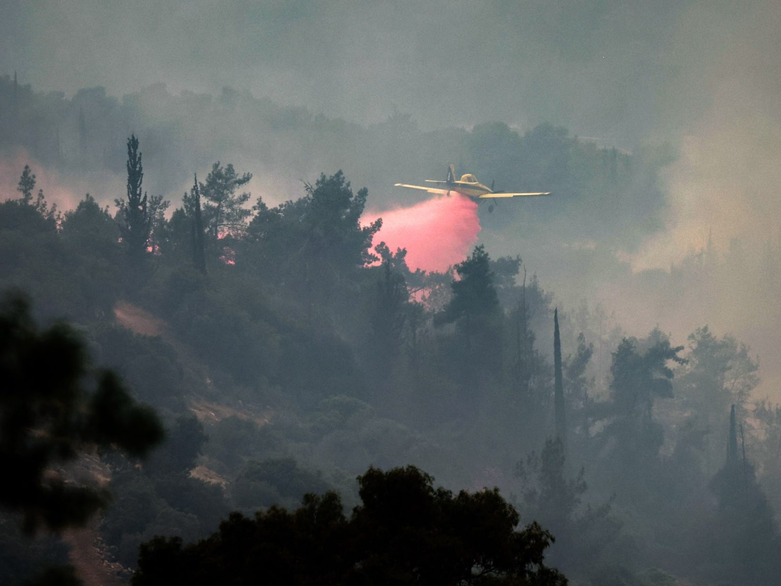 الحرائق تتمدد قرب القدس وإسرائيل تخلي بلدات وتبحث طلب المساعدة afp 68094614d27f 1745438228