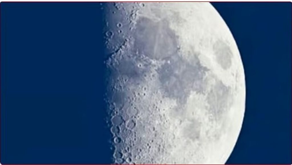 «فلكية جدة»: التربيع الأول لشهر شوال يزين السماء الليلة ajel2F2025 04 042Fasu6fzhn2FD8A7D984D8AAD8B1D8A8D98AD8B9