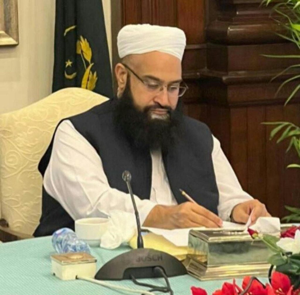 رئيس مجلس علماء باكستان: السعودية تصنع المستقبل المشرق للعالم الإسلامي وقيادتها الرشيدة تقود العالم نحو السلام ajel2F2025 04 182Feqz8vuos2FIMG 20250418 WA0007
