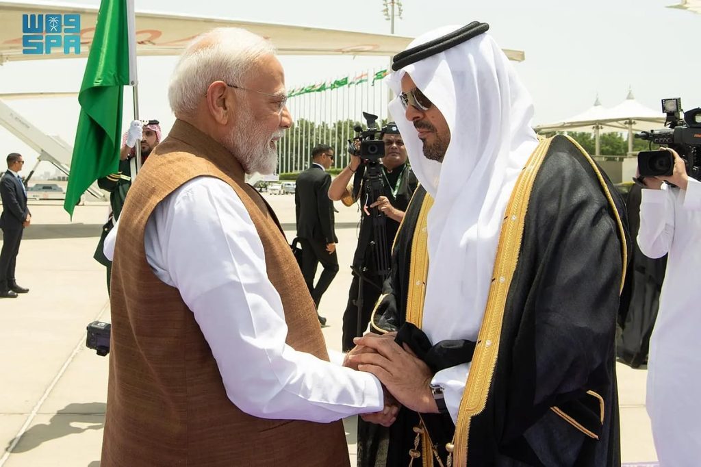رئيس وزراء الهند يصل إلى جدة في زيارة رسمية ajel2F2025 04 222Fpsmew8ul2FtH1TATfl5lsouHOdWz2B4XIYDfWVQJYeji5ArLJ6.webp