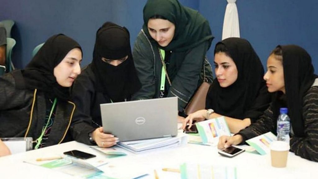 رؤية المملكة 2030.. نسبة مشاركة النساء في سوق العمل ترتفع إلى 36٪ بنهاية 2024 ajel2F2025 04 252Fts33crai2Fajelimport61715dea651dc76c5c054bba61715dec77226