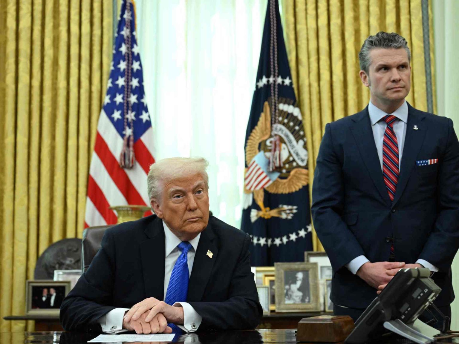 هل يتخلص ترامب من وزير دفاعه نتيجة فضيحة سيغنال الثانية؟ doc 37fu2eb 1742588091