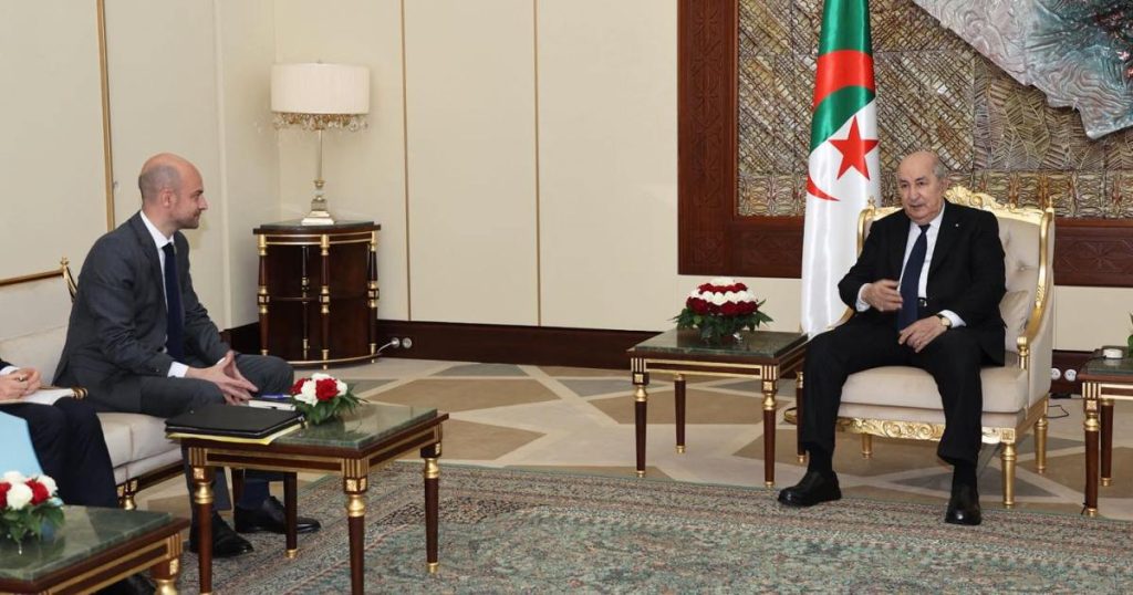 الجزائر تطرد 12 دبلوماسيا فرنسيا وتشن هجوما لاذعا على ريتايو doc 39b969d 1744678293