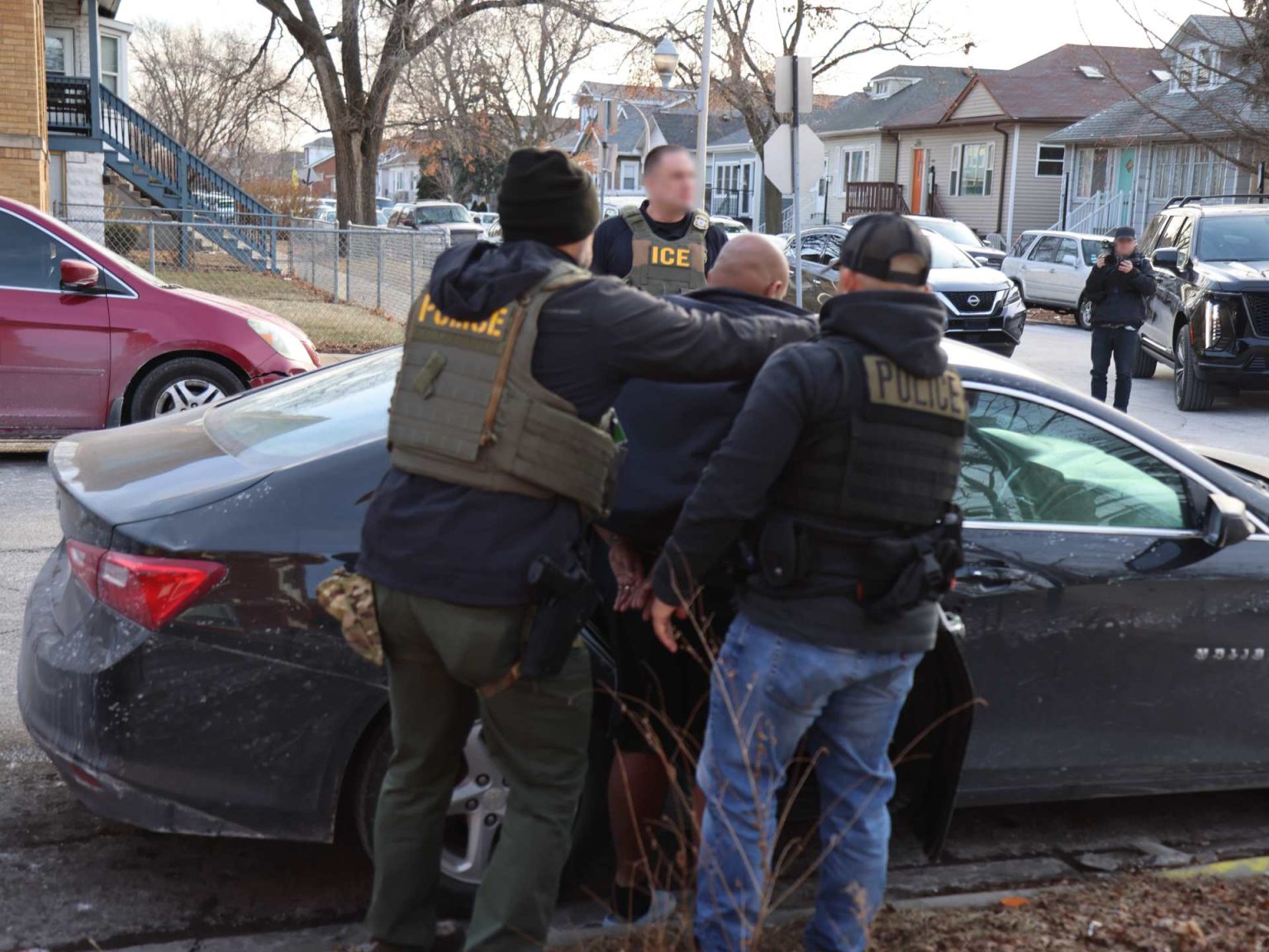 قاض أميركي يمنع إدارة ترامب من تنفيذ الترحيل السريع للمهاجرين editorial 15129207a 1738667114