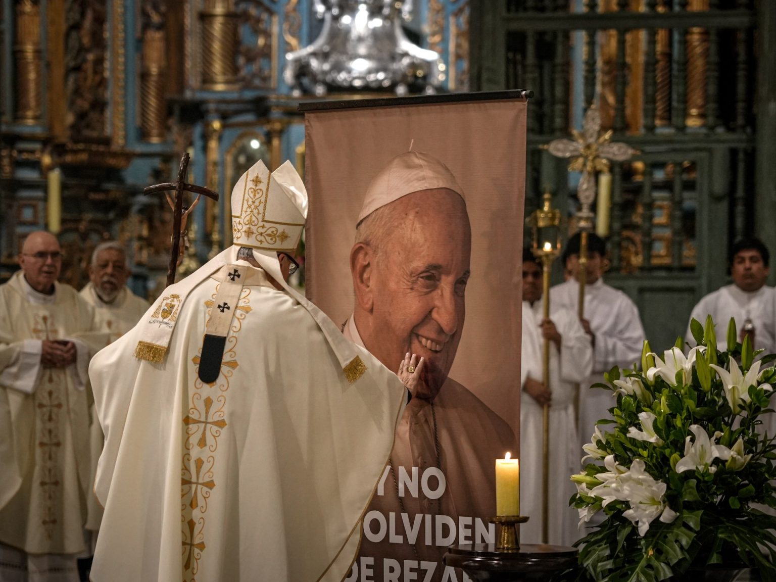 كرادلة يقررون ترتيبات جنازة البابا وترقب لاجتماع سري لانتخاب خلفه epa 680737184be0 1745303320