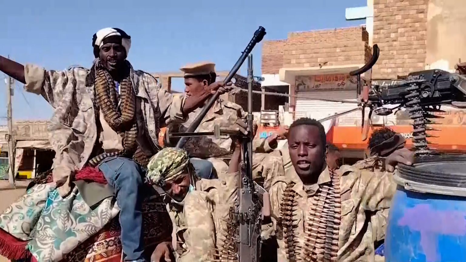 آخر تطورات المعارك بين الجيش السوداني والدعم السريع image 1743978585