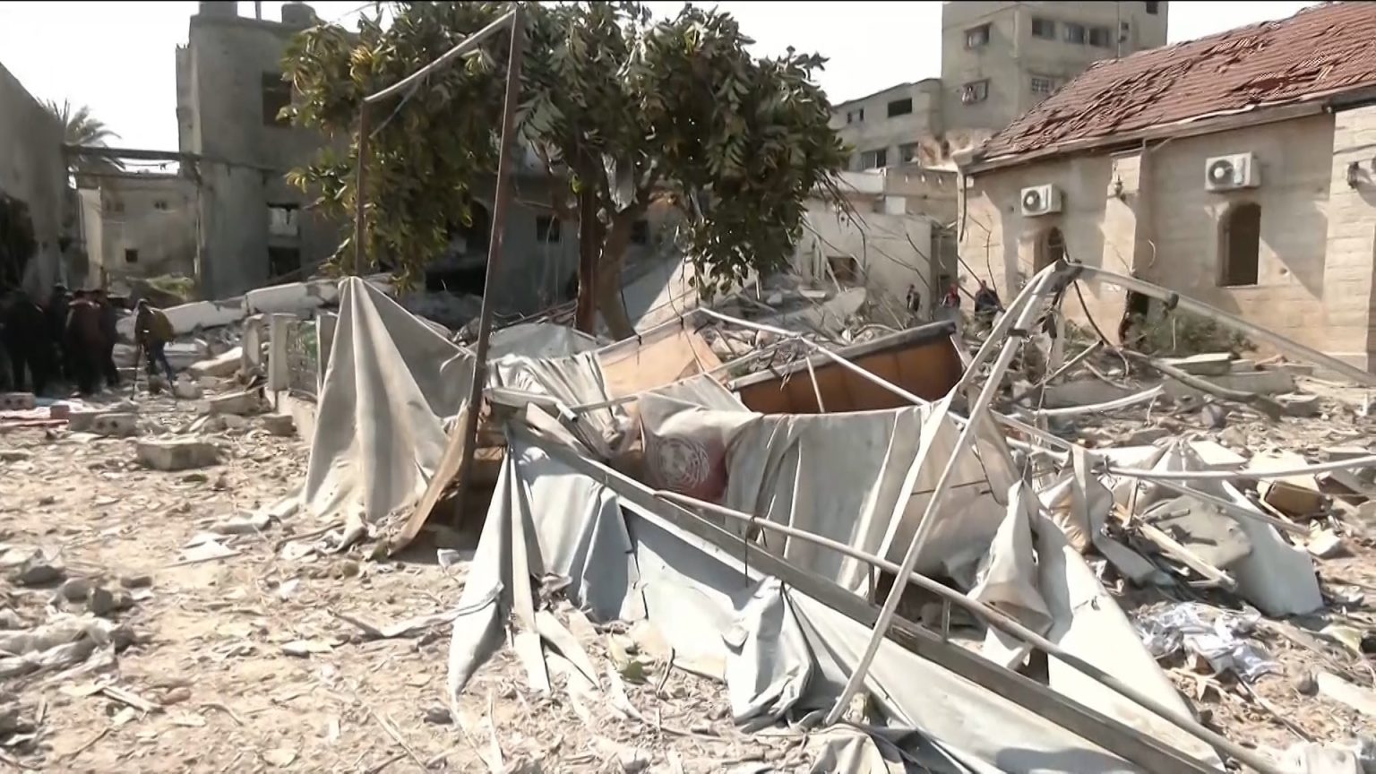 هكذا يزيد قصف “المعمداني” تهالك المنظومة الصحية بغزة image 1744561122