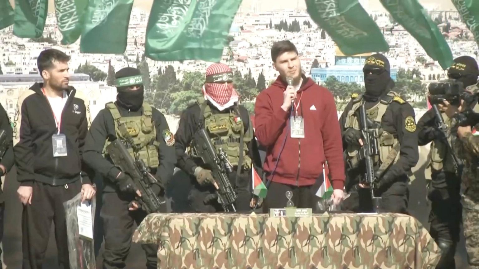 إعلام إسرائيلي: الضغط العسكري لن يعيد الأسرى image 1744803290