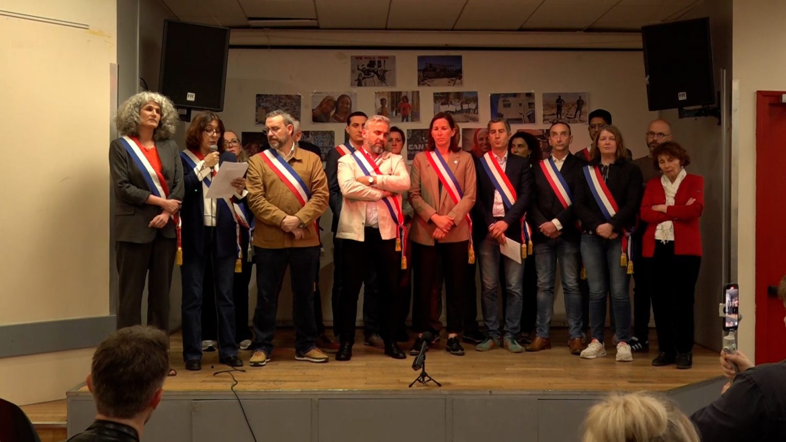 إسرائيل تلغي تأشيرات وفد فرنسي كان يعتزم زيارة الأراضي الفلسطينية image 1745395408