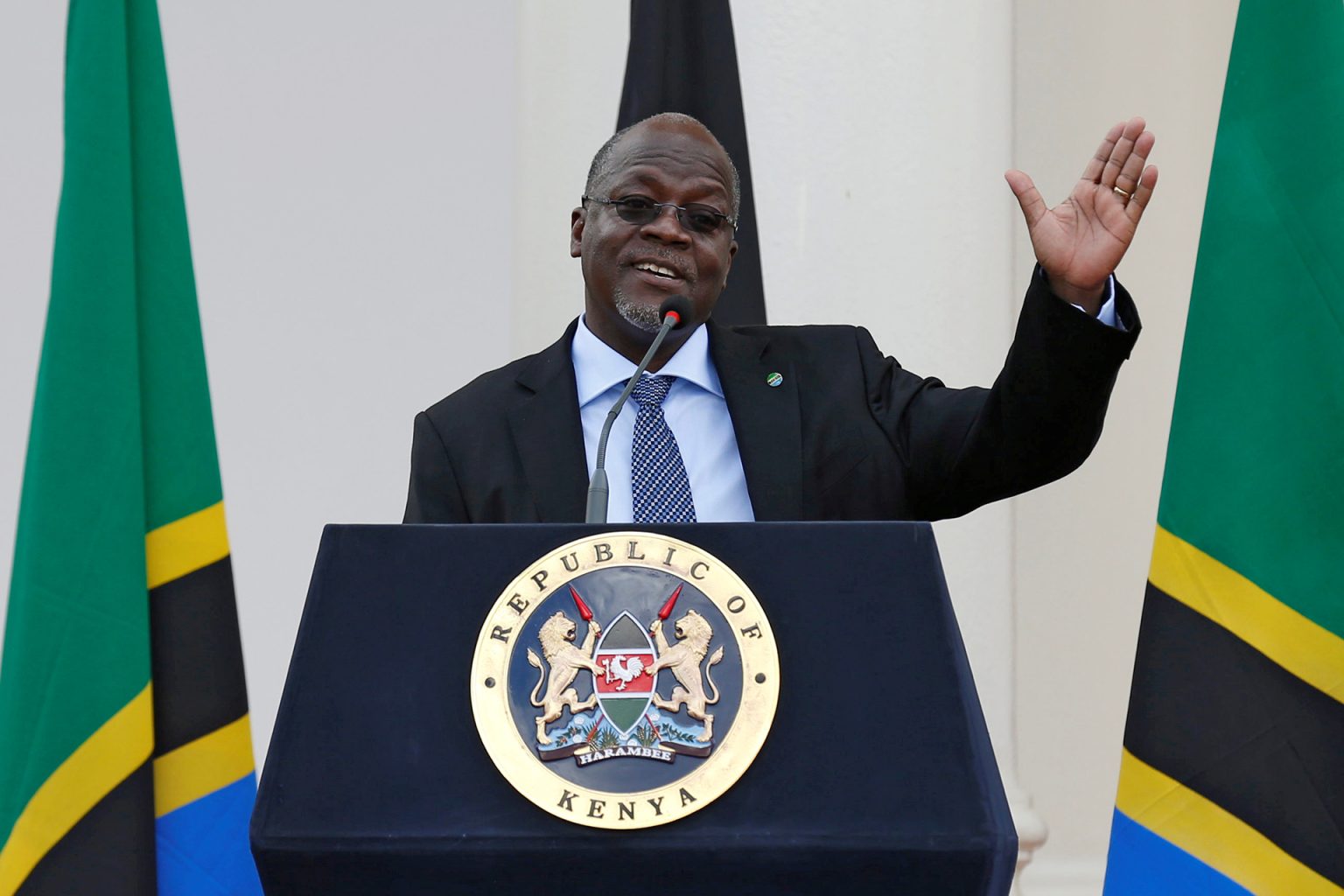 تجربة تنزانيا في مكافحة الفساد.. هل يتعلم العرب؟ reuteees 1744814424