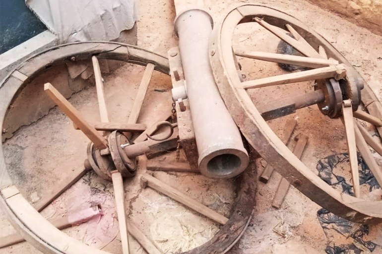 مأساة آثار السودان.. حين عجز الملك تهارقا عن حماية منزله بملتقى النيلين 2 مدفع غنيمة من معركة شيكان غنمه أنصار المهدي عام 1883 من الحكم الثنائي الإنجليزي المصري