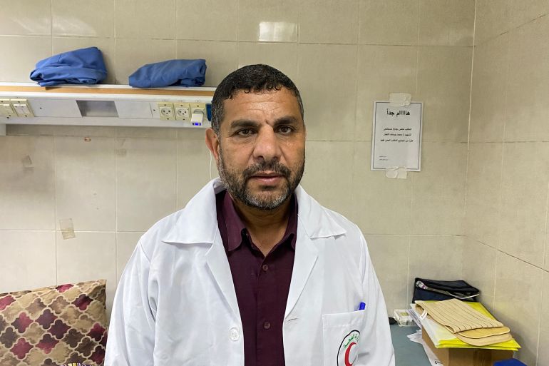 غزة.. أجهزة طبية متهالكة والقيود الإسرائيلية تعيق إصلاحها 21 الدكتور مروان الهمص الاحتلال يتلاعب بأولويات واحتياجات القطاع الصحي ويمنع إدخال الأجهزة الطبية بعدما تعمد تدمير وتخريب الأجهزة في المستشفيات خلال اجتياحها-رائد موسى-خان يونس-الجزيرة نت