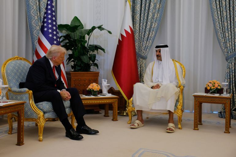 بالصور.. كيف استقبلت الدوحة الرئيس ترامب؟ 25 U.S. President Donald Trump meets Qatar's Emir Tamim bin Hamad Al Thani, in Doha, Qatar, May 14, 2025. REUTERS/Brian Snyder
