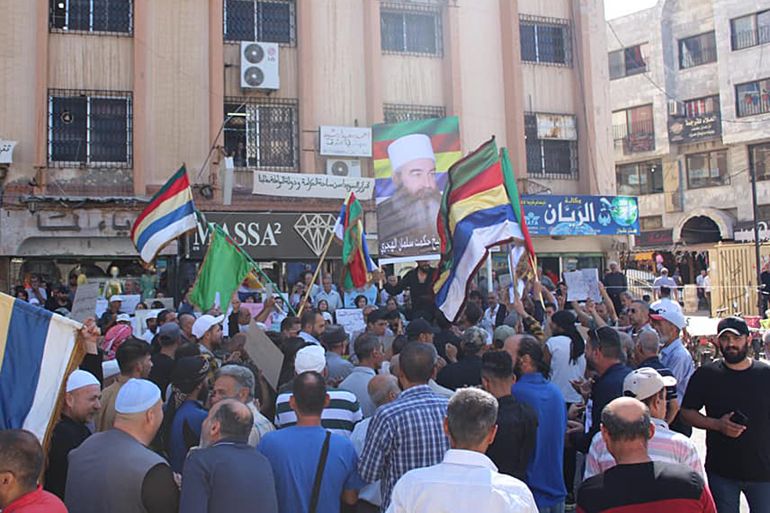 أحداث السويداء تكشف عن علاقة "قسد" بتشكيلات درزية مسلحة 21 مظاهرات السويداء اليوم