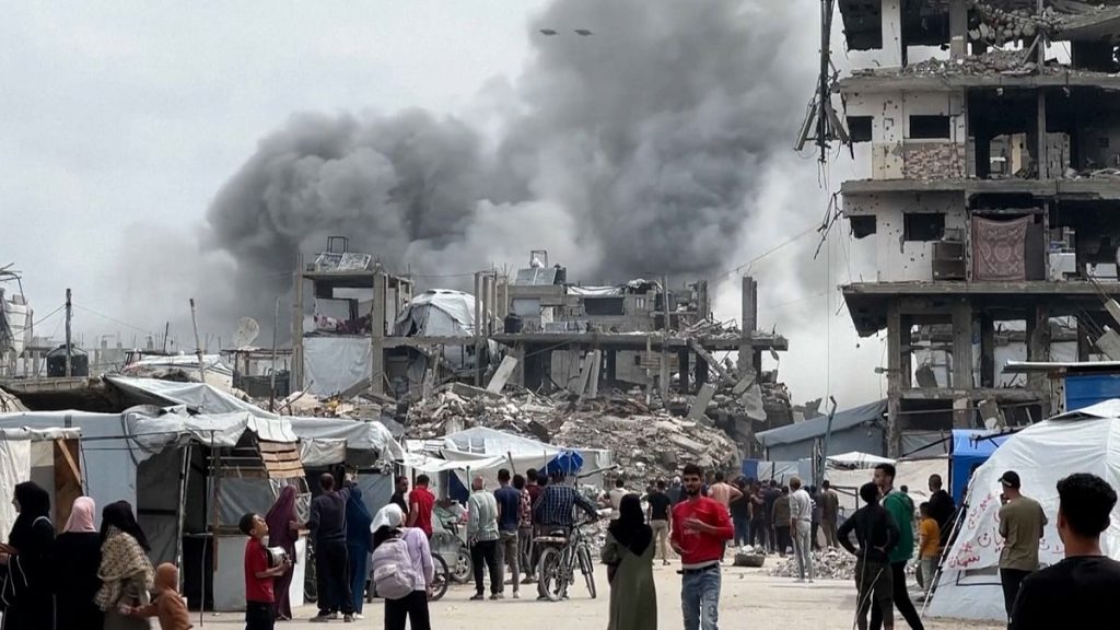 فيديو. غارة جوية إسرائيلية في منزل جاباليا في غزة تم القبض عليها على الكاميرا 1200x675 cmsv2 a627cfe5 ee99 5be2 adf1 974fa85eaf4e 9287885