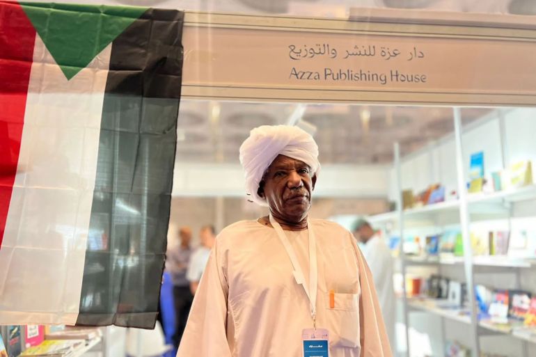 حرب السودان.. ثيمة رئيسة لإنتاج الكتّاب السودانيين بمعرض الدوحة 21 نور الهدي محمد نور ( صورة من ارشيف الجزيرة)