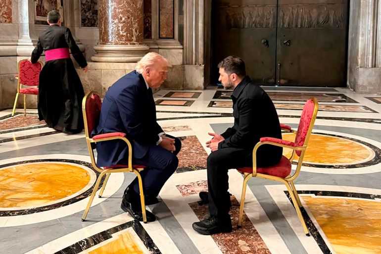 أميركا وروسيا وإسرائيل.. ما السر وراء فشل الجيوش القوية في حروبها؟ 20 FILE - In this photo provided by the Ukrainian Presidential Press Office, President Volodymyr Zelenskyy, right, and President Donald Trump, talk as they attend the funeral of Pope Francis in St. Peter’s Basilica in Vatican City, April 26, 2025.(Ukrainian Presidential Press Office via AP, File)