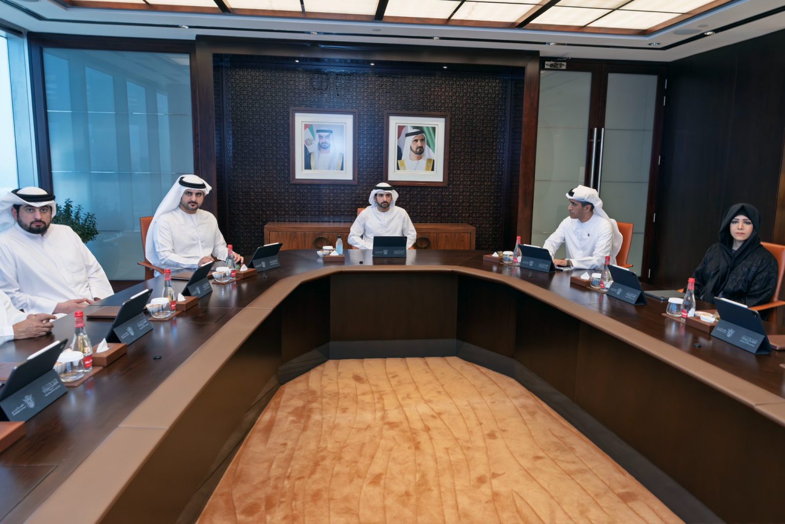 حمدان بن محمد: برؤية محمد بن راشد.. دبي تضع مقاييس نوعية جديدة للرعاية الأُسَريّة والصحة والتعليم والبناء الذكي 1746725548 image