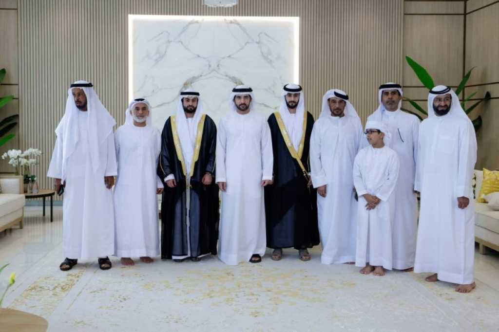 حمدان بن محمد يحضر أفراح المنصوري والمهيري 1746795707 image