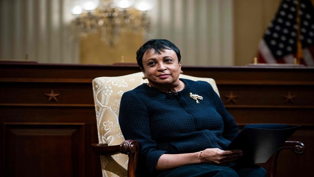 بأمر ترامب.. عزل أمينة أكبر مكتبة في العالم 1746888696 image