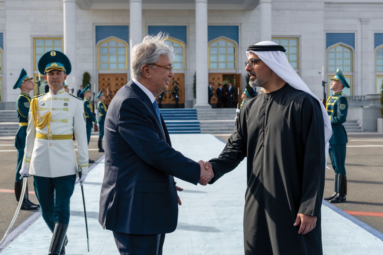 ولي عهد أبوظبي يختتم زيارة رسمية إلى كازاخستان 1747081095 image