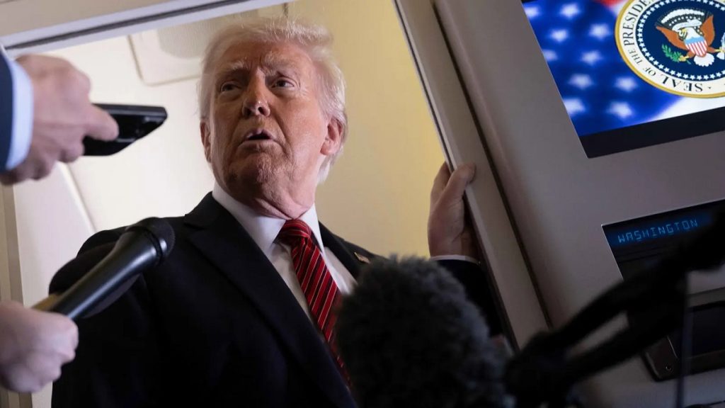 ترامب يكشف “ردة فعل” الشرع حيال الانضمام إلى الاتفاقات الابراهيمية 1747230770 image