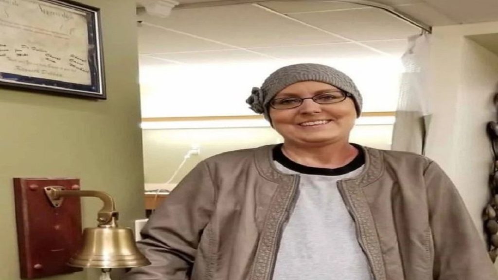 امرأة هزمت السرطان 4 مرات.. تقتلها رصاصة طائشة بقلب منزلها 1747477964 image