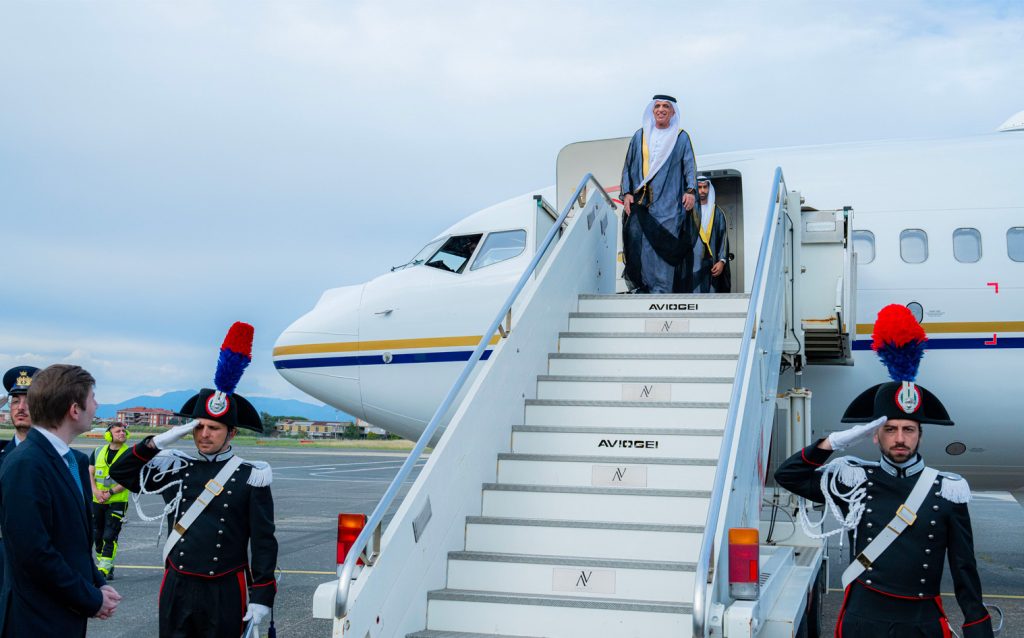 نيابة عن رئيس الدولة.. سعود بن صقر يصل روما لحضور مراسم تنصيب البابا ليو الرابع عشر 1747517200 image