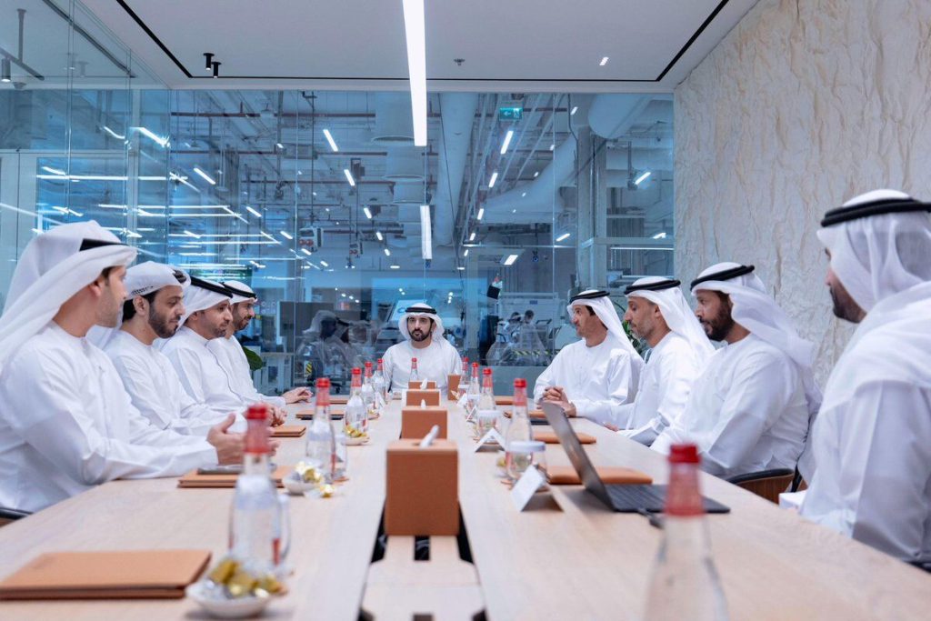 حمدان بن محمد يوجه بإطلاق مركز دبي لتكنولوجيا العقار لتعزيز مكانة الإمارة مركزاً عالمياً للابتكارات العقارية 1747661898 image