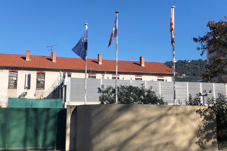 لوفيغارو: الدور الغامض الذي لعبته النساء في هروب محمد عمرا 19 Le CRA de Nice où 9 personnes se sont évadées ر
