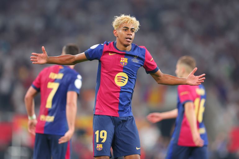 على ريال مدريد الحذر.. بعد رحيل ميسي "عصر لامين جمال" بدأ 20 2212143231 1745706272