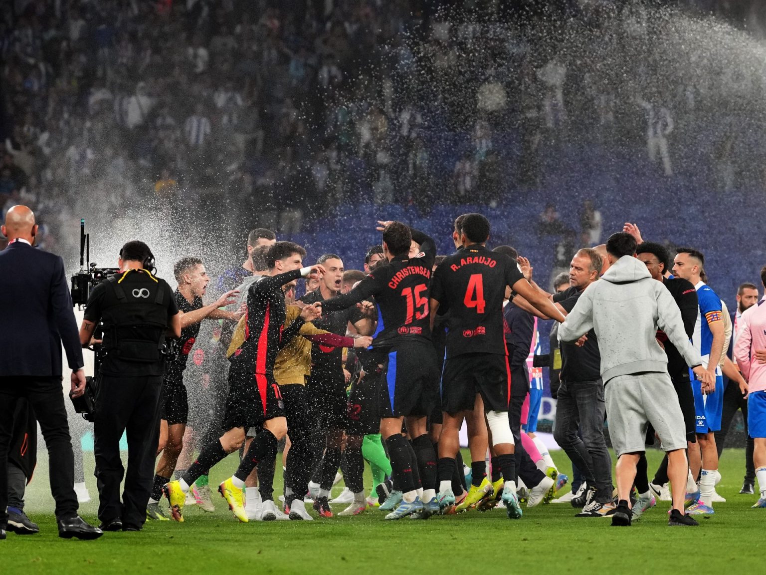 أرقام خرافية لبرشلونة قادته للثلاثية المحلية هذا الموسم 2215302288 1747395785