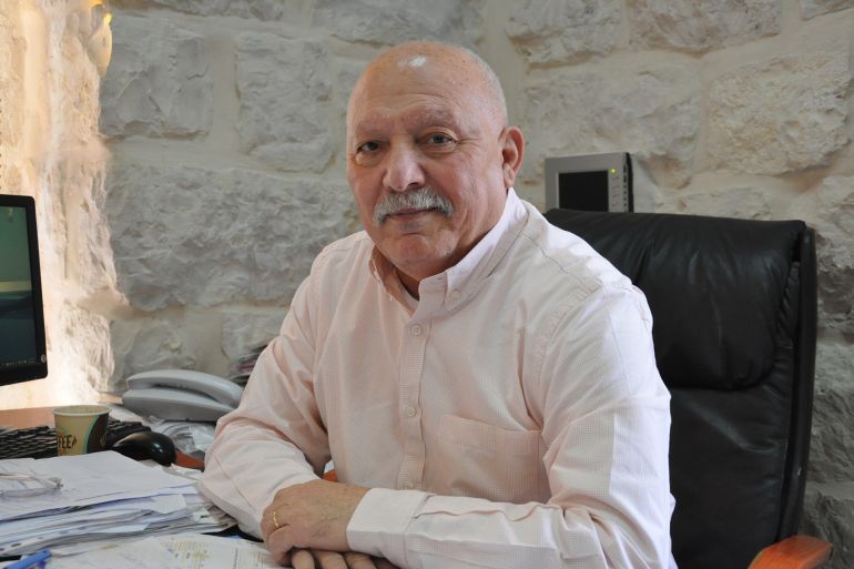 في يومهم العالمي.. عمال القدس يشتكون البطالة والعنصرية 21 مدير مركز القدس للحقوق الاجتماعية والاقتصادية المحامي زياد الحموري: هيمنة اليمين المتطرف على بلدية الاحتلال سيدفع نحو تصعيد المعركة الوجودية ضد الفلسطينيين بالقدس.