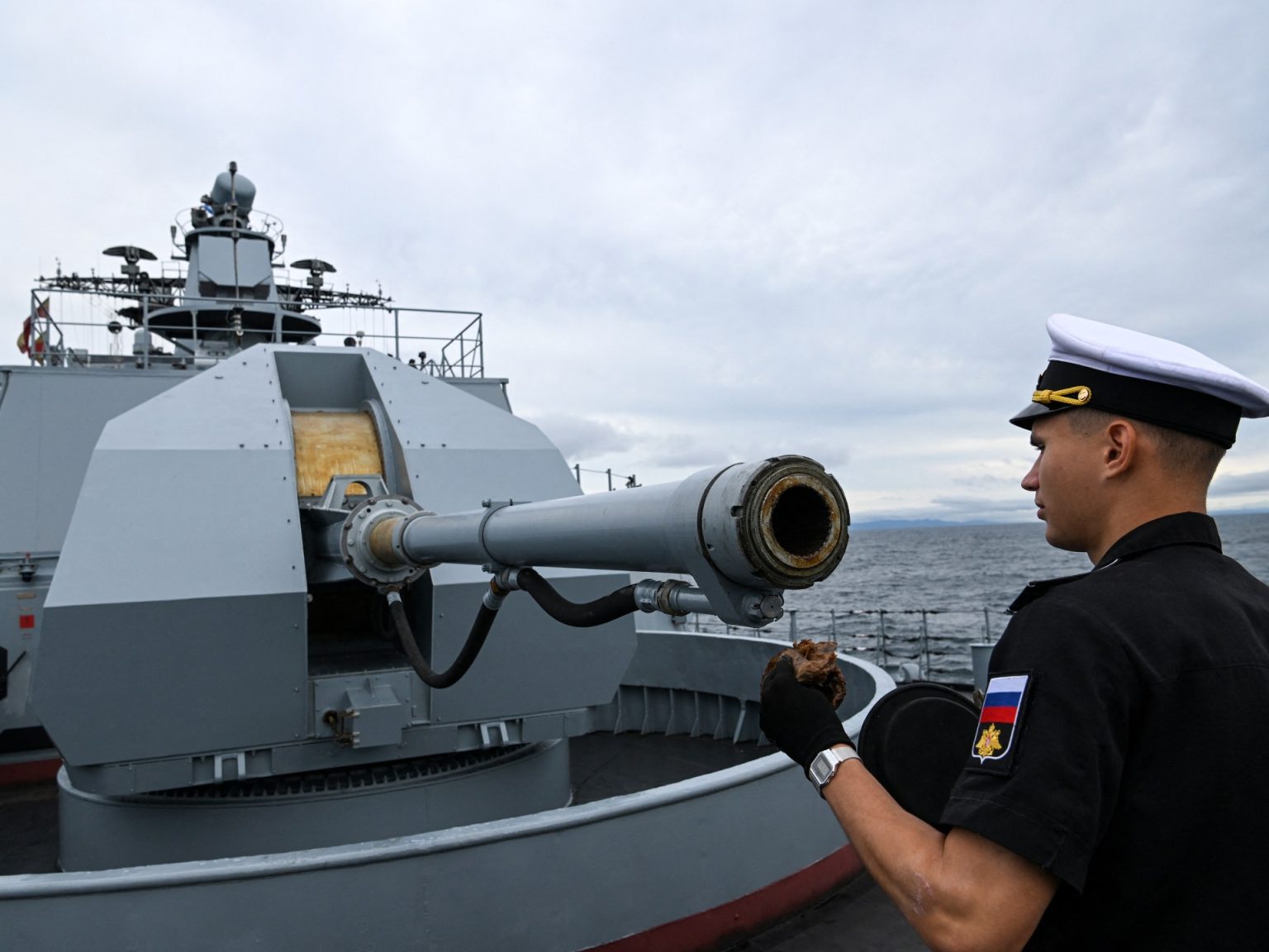 الهزيمة في البحر.. كيف تحولت روسيا إلى شريك صغير للصين؟ 3 4 1713006825